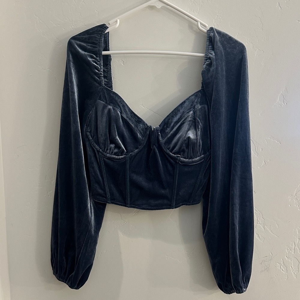 Vici Black Velvet Puff Sleeve Blouse